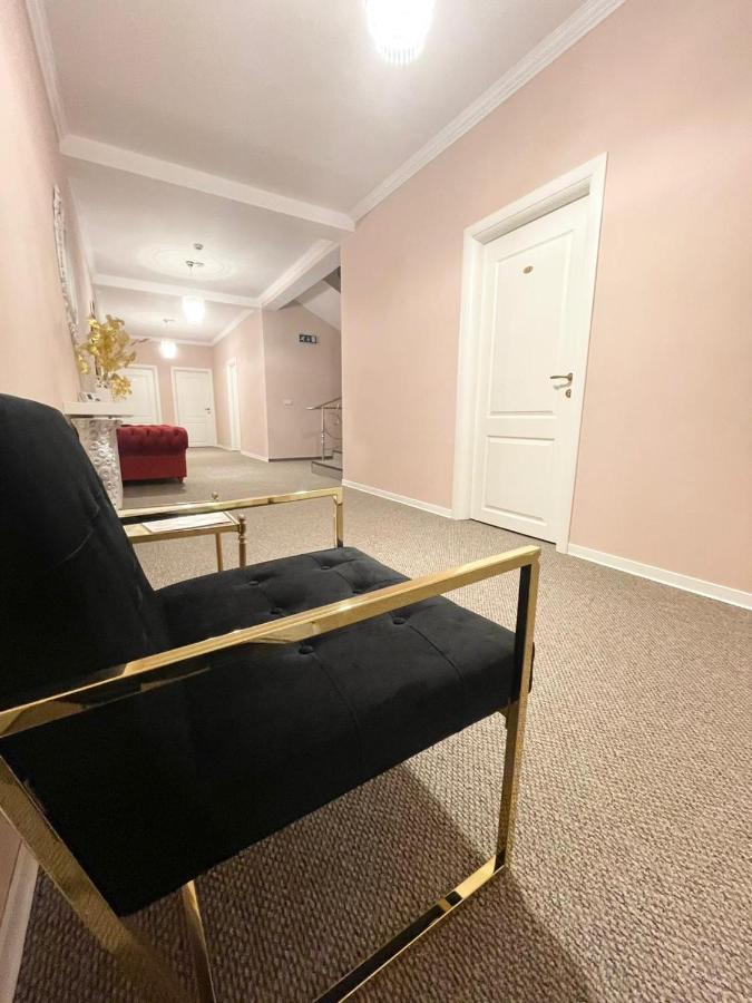 Cochet Boutique Hotell Târgu Jiu Eksteriør bilde