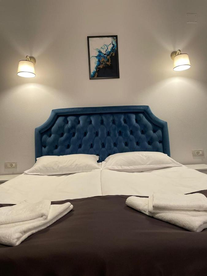 Cochet Boutique Hotell Târgu Jiu Eksteriør bilde