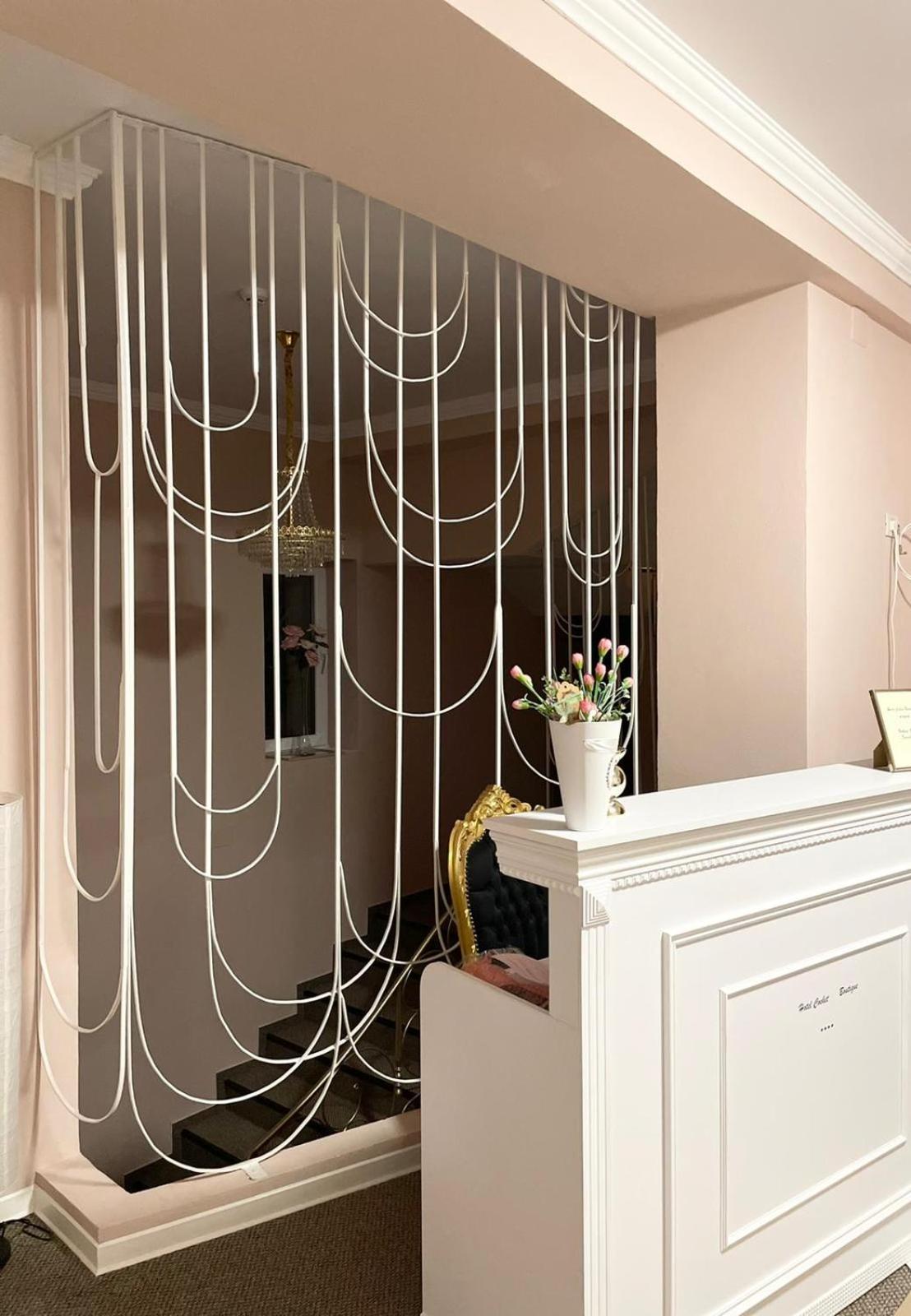 Cochet Boutique Hotell Târgu Jiu Eksteriør bilde