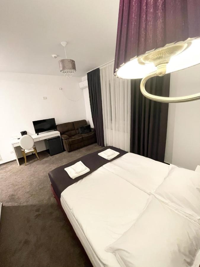 Cochet Boutique Hotell Târgu Jiu Eksteriør bilde