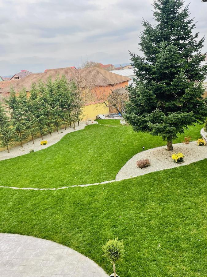 Cochet Boutique Hotell Târgu Jiu Eksteriør bilde