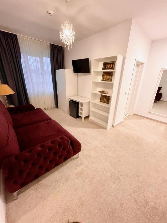 Cochet Boutique Hotell Târgu Jiu Eksteriør bilde