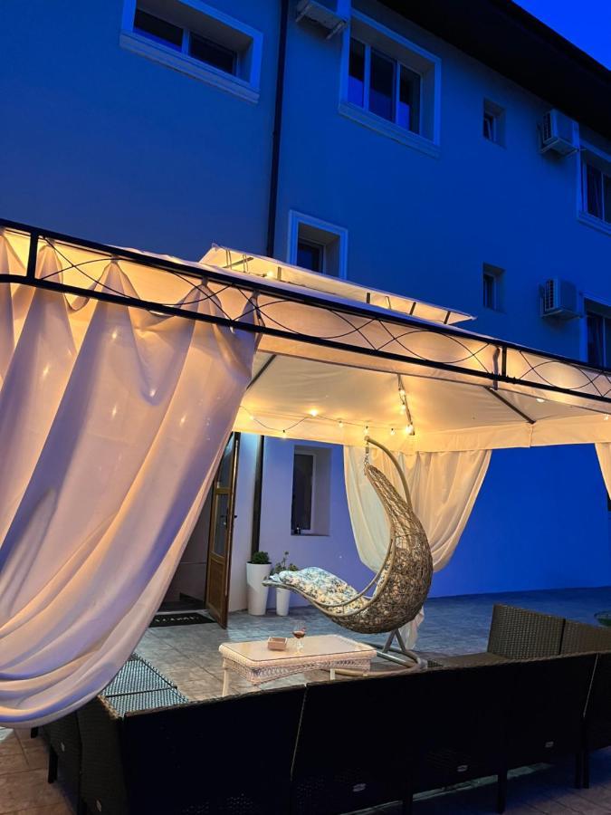Cochet Boutique Hotell Târgu Jiu Eksteriør bilde