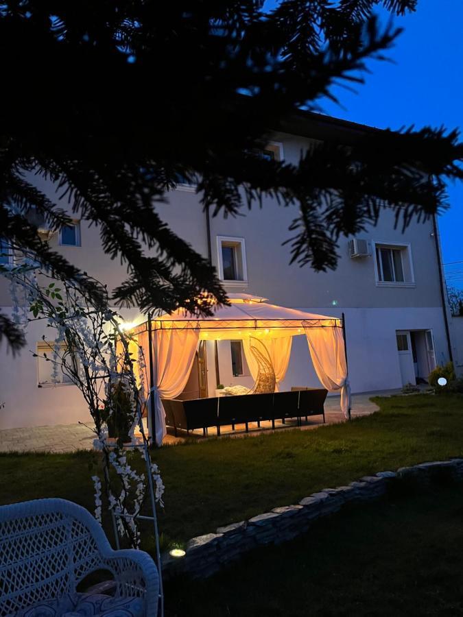 Cochet Boutique Hotell Târgu Jiu Eksteriør bilde
